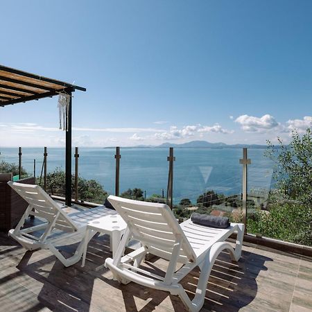 The Greystone Seaview House By Konnect Villa Nisaki  ภายนอก รูปภาพ
