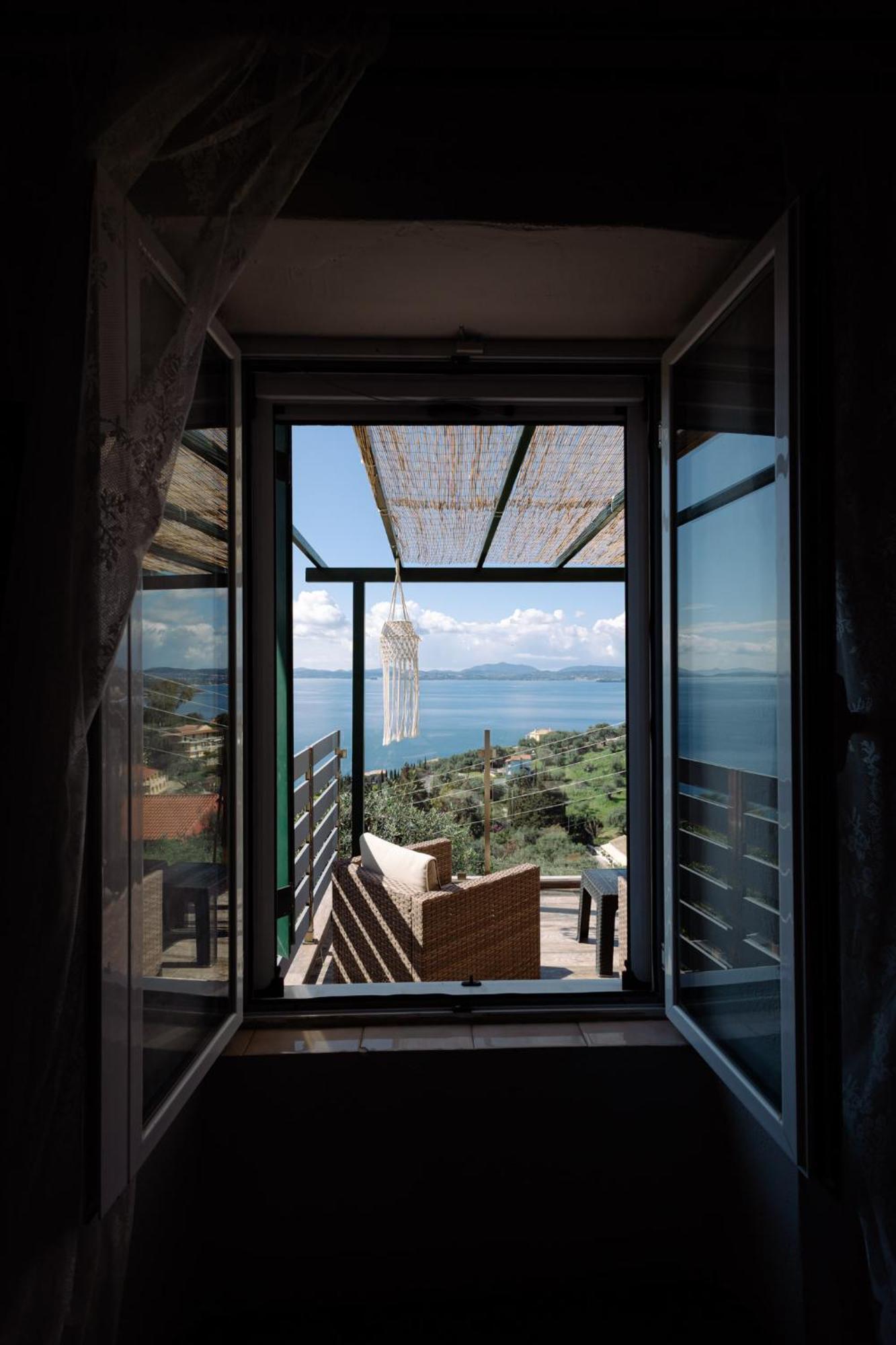 The Greystone Seaview House By Konnect Villa Nisaki  ภายนอก รูปภาพ
