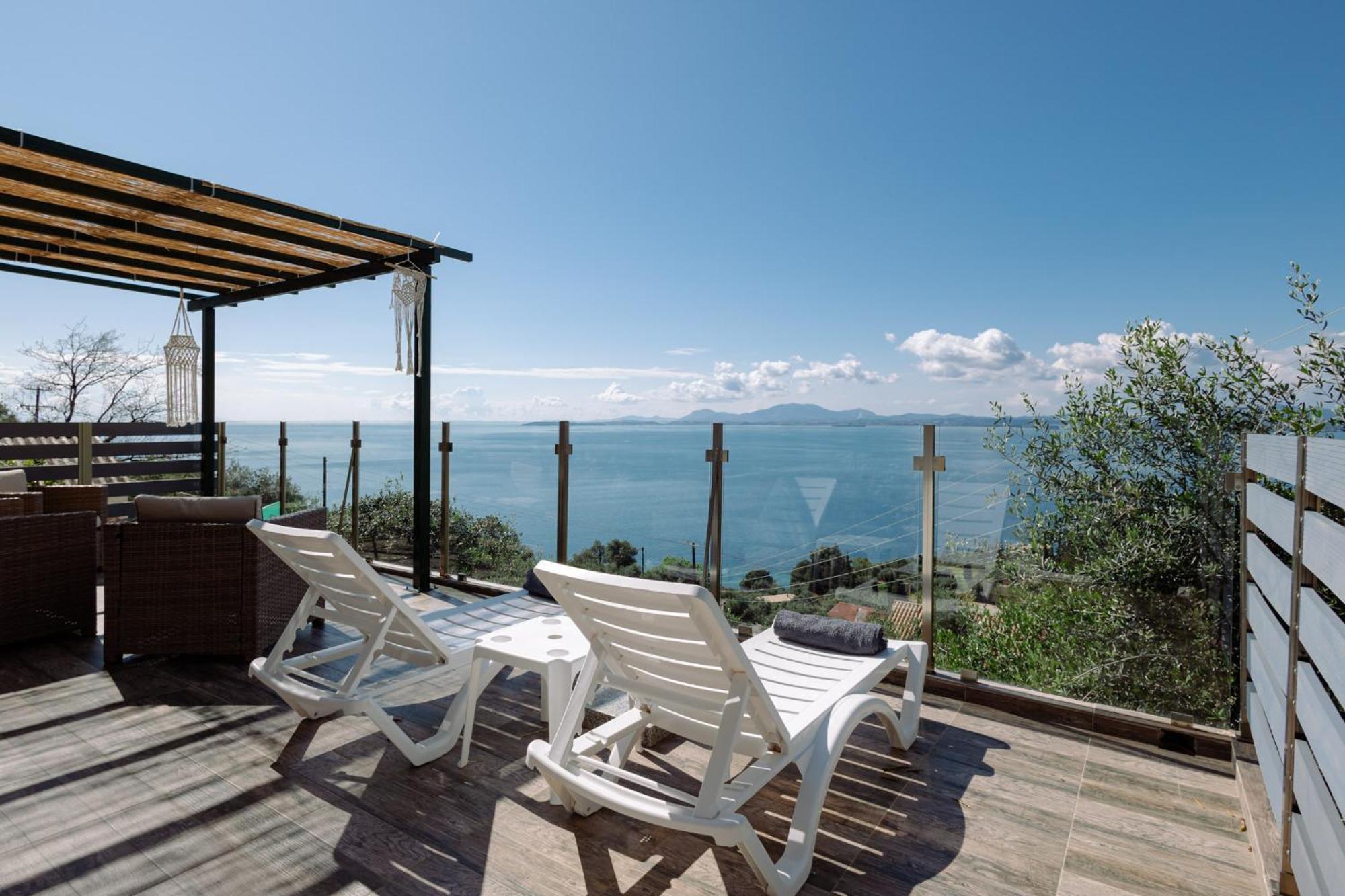 The Greystone Seaview House By Konnect Villa Nisaki  ภายนอก รูปภาพ